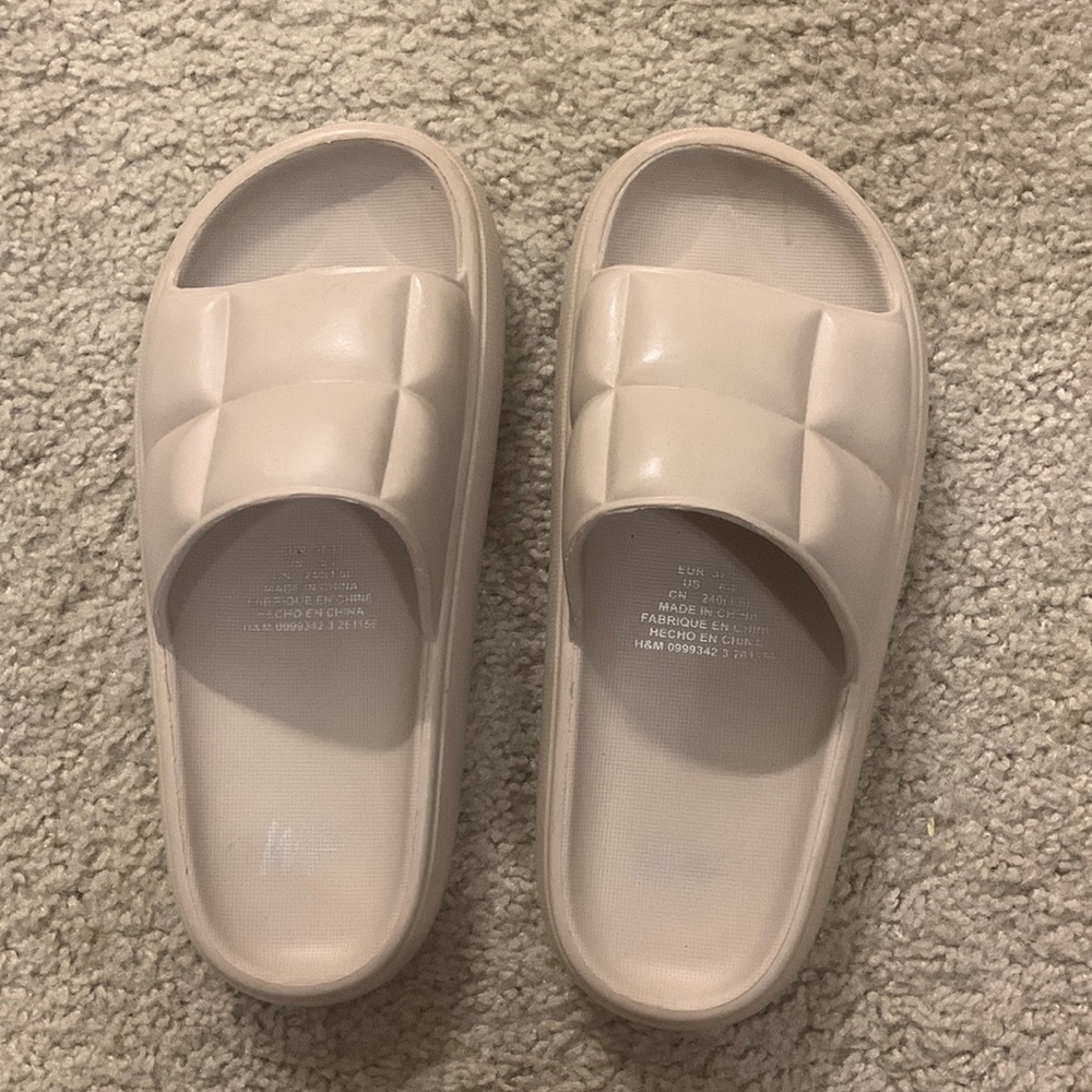 H & M pillow slides